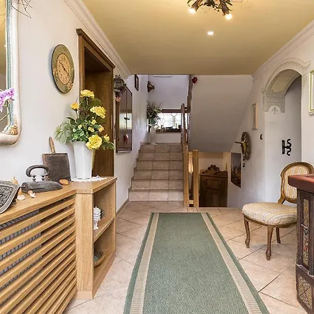 Mirabell Apartment